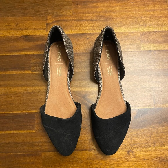 Fall flats by TOMS! - Picture 3 of 4